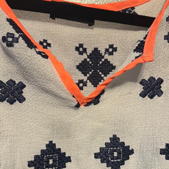 Papermoon Graphic Embellished Cream and White Tank Top - Picture 6 of 6